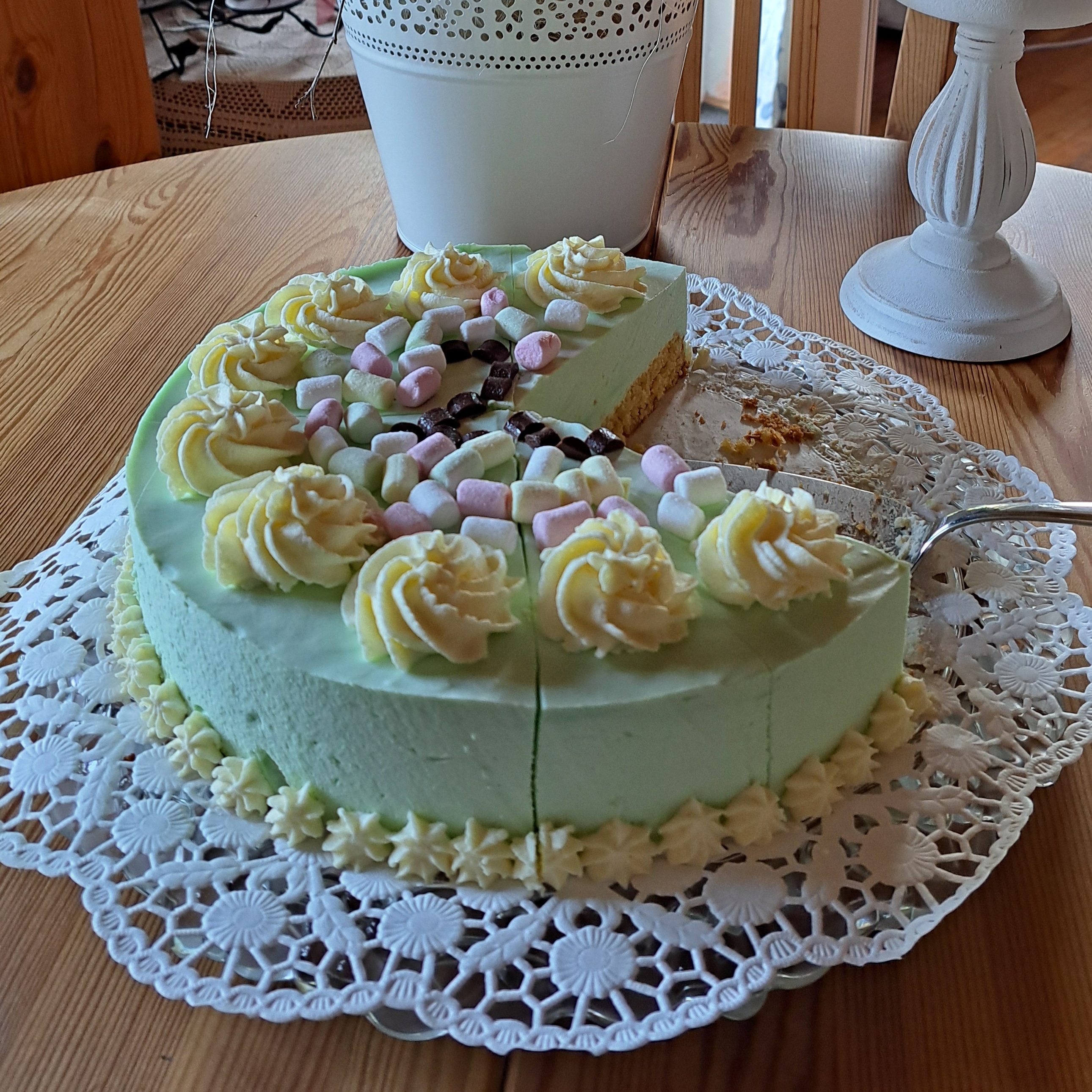 Waldmeistertorte