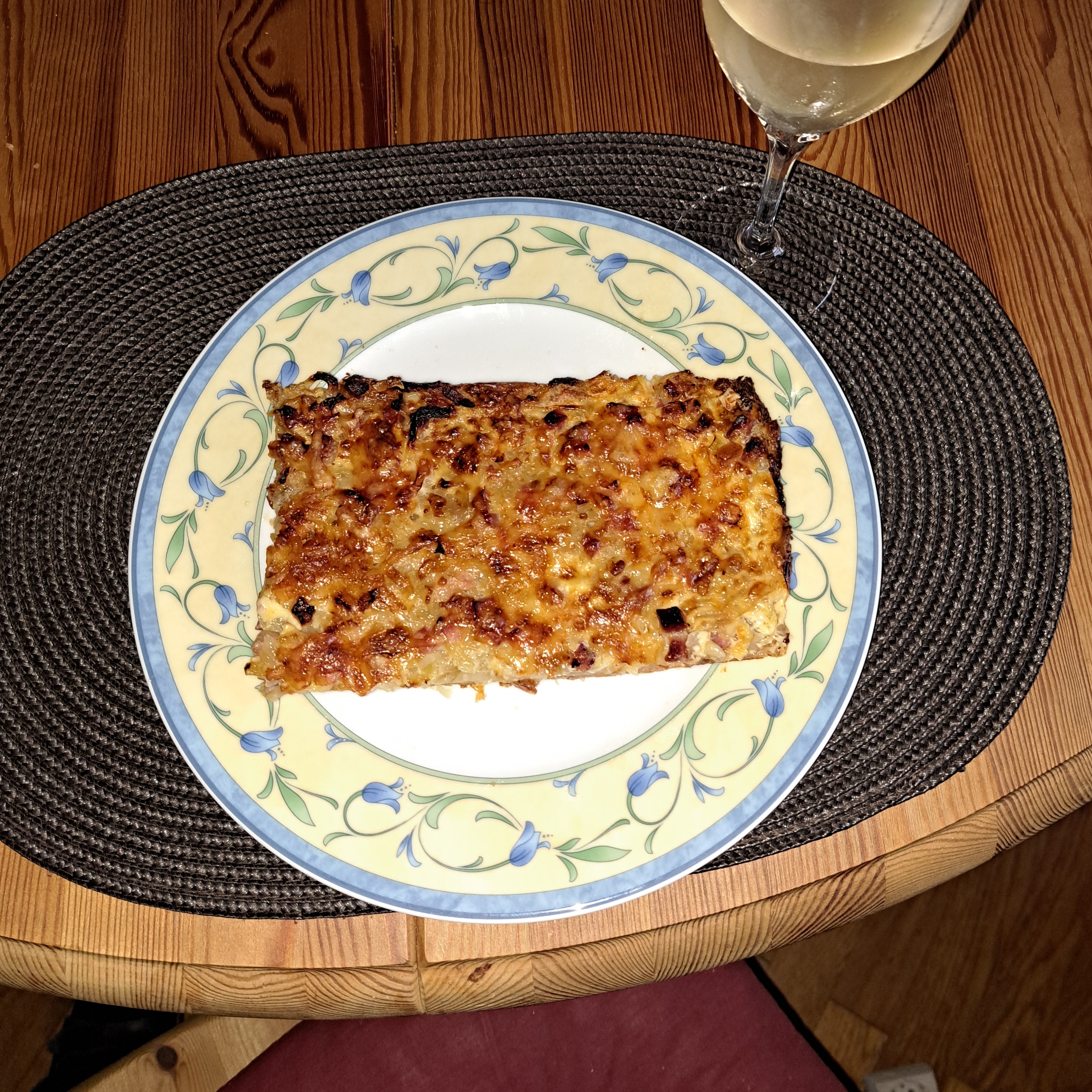 Zwiebelkuchen mit Quark-Öl-Teig